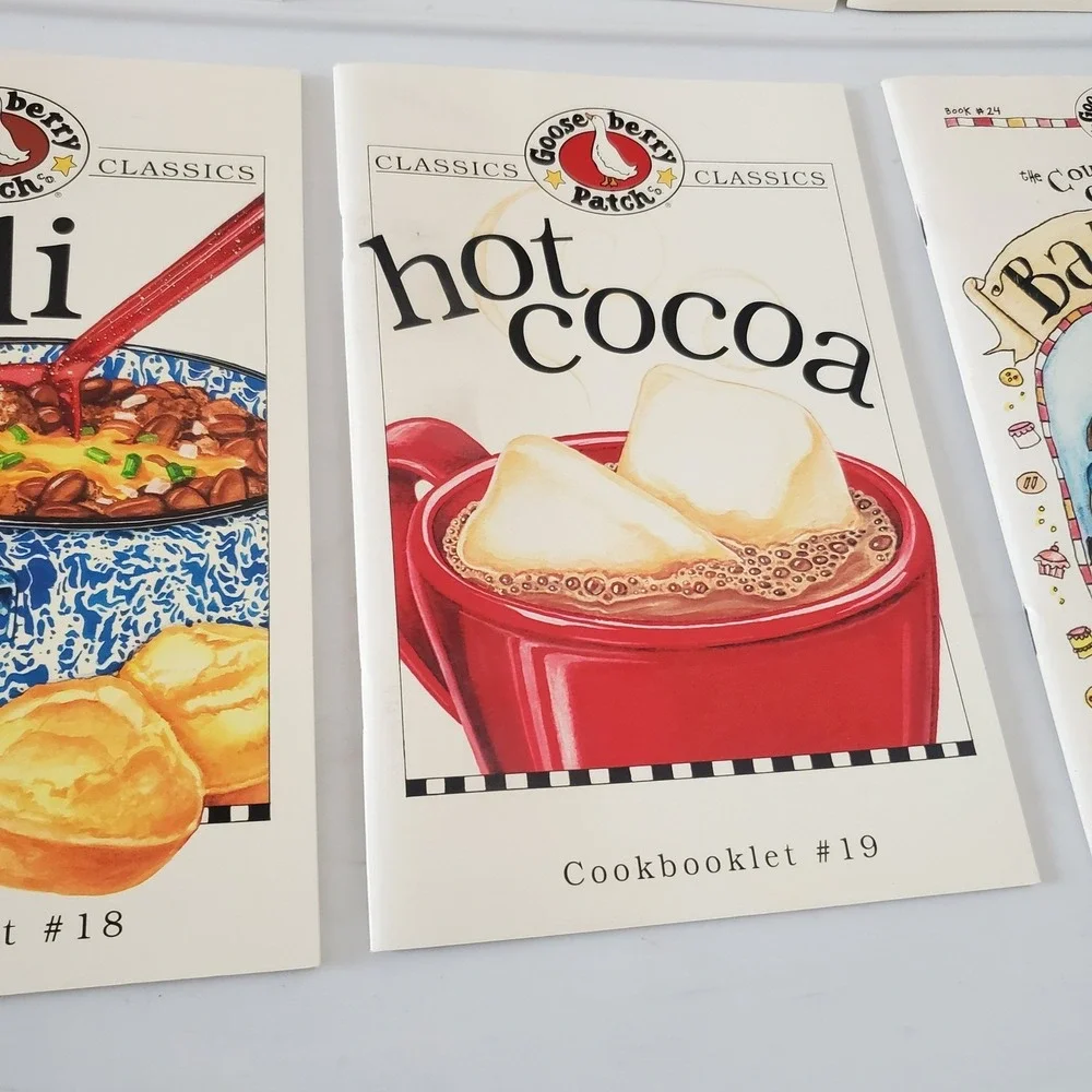 Gooseberry Patch Cookbooklet Lot 6 Chicken Pies Tailgating Chili Cocoa Bake Sale